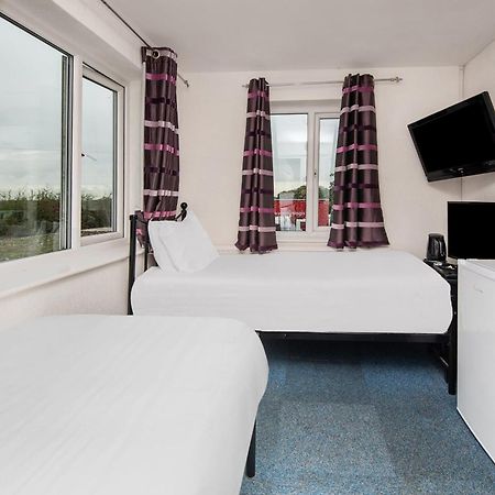 Chris'S Motel Stokenchurch Dış mekan fotoğraf