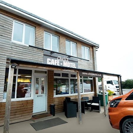 Chris'S Motel Stokenchurch Dış mekan fotoğraf