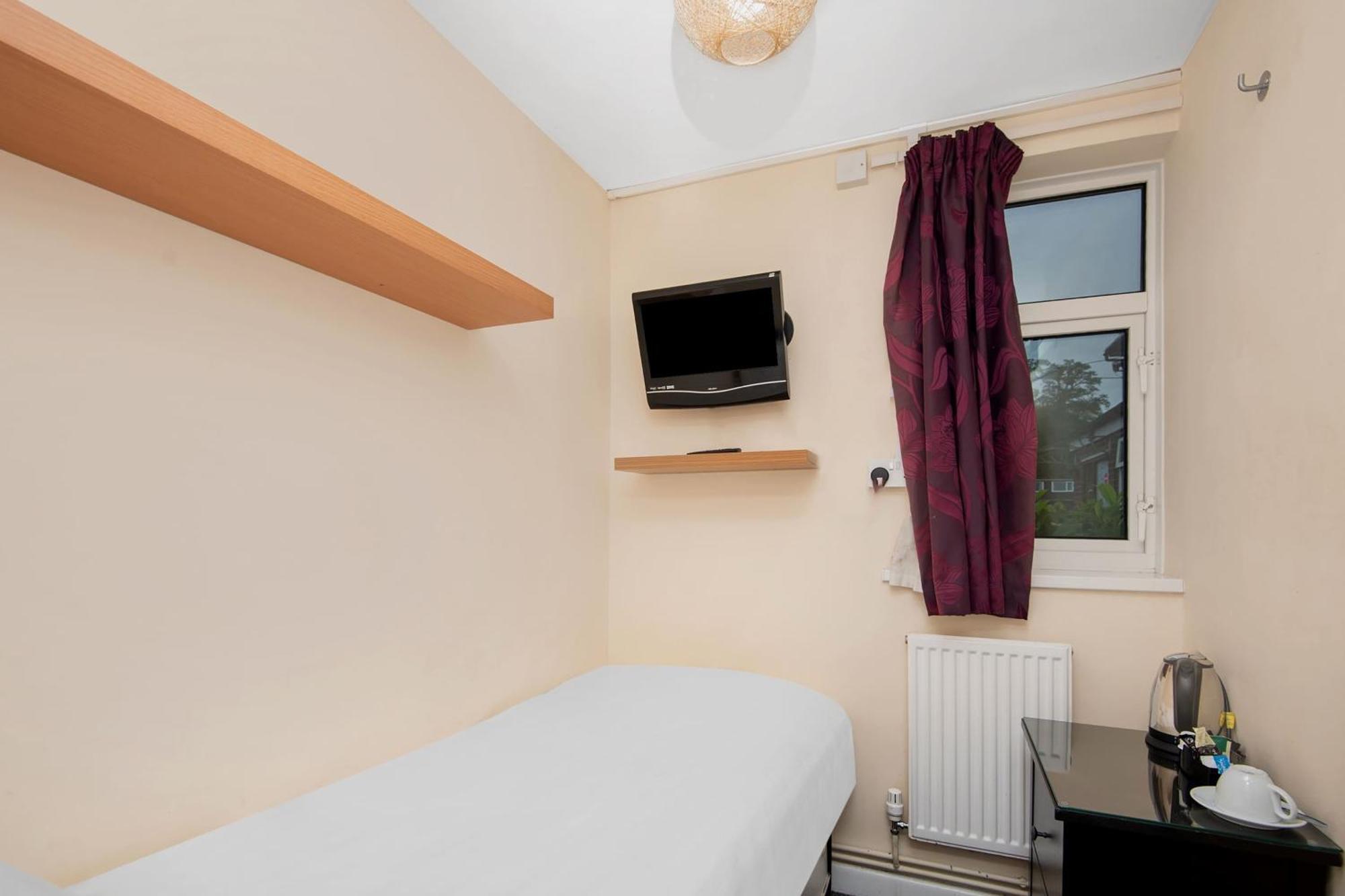 Chris'S Motel Stokenchurch Dış mekan fotoğraf